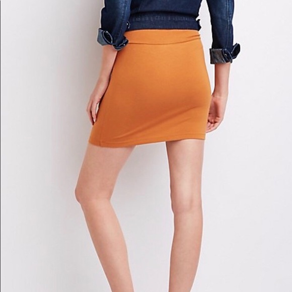 NWT skirt - Picture 2 of 2